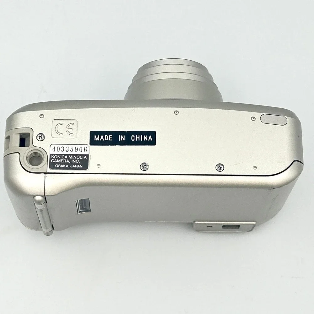 Vintage Minolta 110 Zoom 35mm‎ Film Camera Point & Shoot Silver TESTED Working